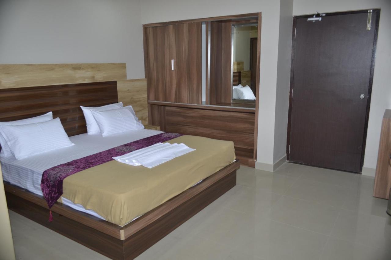 Hotel Saarang Forever Bangalore Eksteriør billede